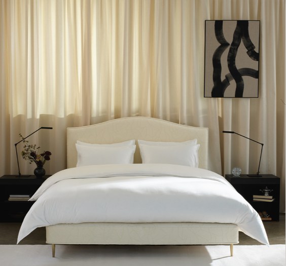 Vispring Bett der Original Kollektion mit hellem Kopfteil